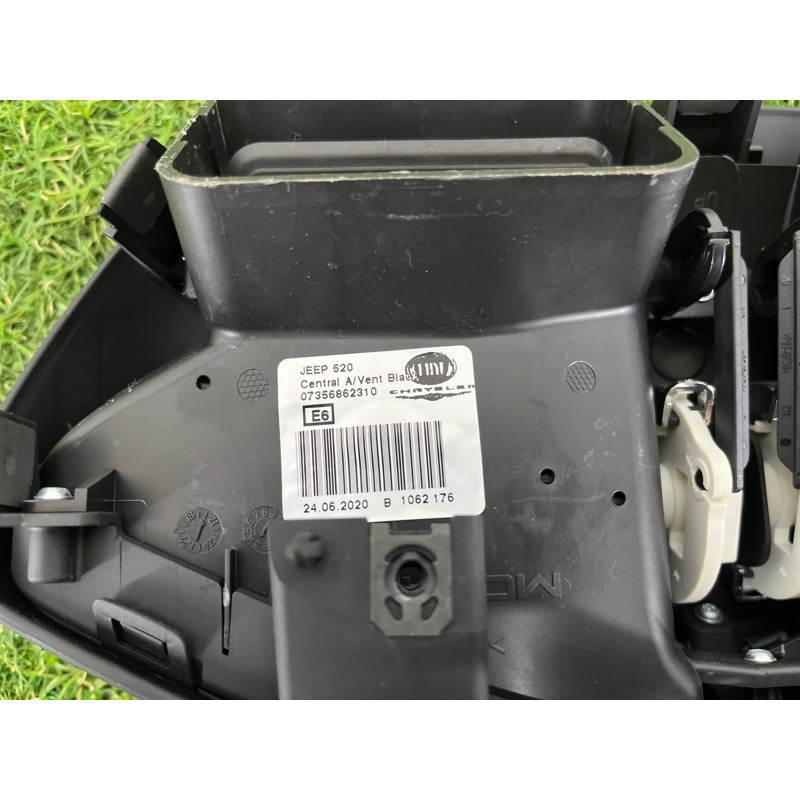 Воздуховод центральный (салон) Jeep Renegade BU 2020 2.4 6TG63LXHAA