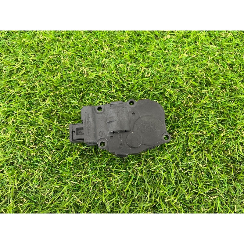 Привод заслонки отопителя (отопление и кондиционирование) Mercedes-Benz GL X164 2012 4.6 T1015556H