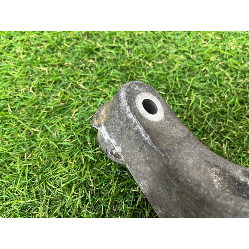 Кронштейн подушки двигателя (кронштейны двигателя) Mercedes-Benz C-class W203 2007 3.0 a2722232704