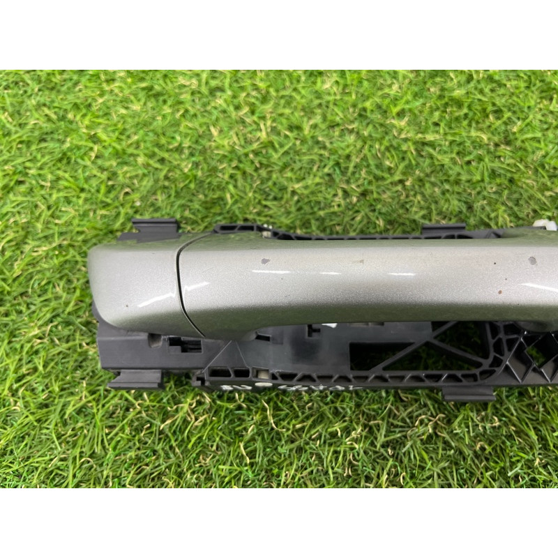 Ручка двери внешняя (кузов и элементы) Volkswagen Passat B7 2013 2.5 5n0857885h