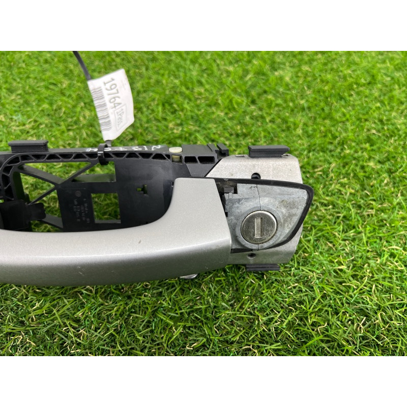 Ручка двери внешняя (кузов и элементы) Volkswagen Passat B7 2013 2.5