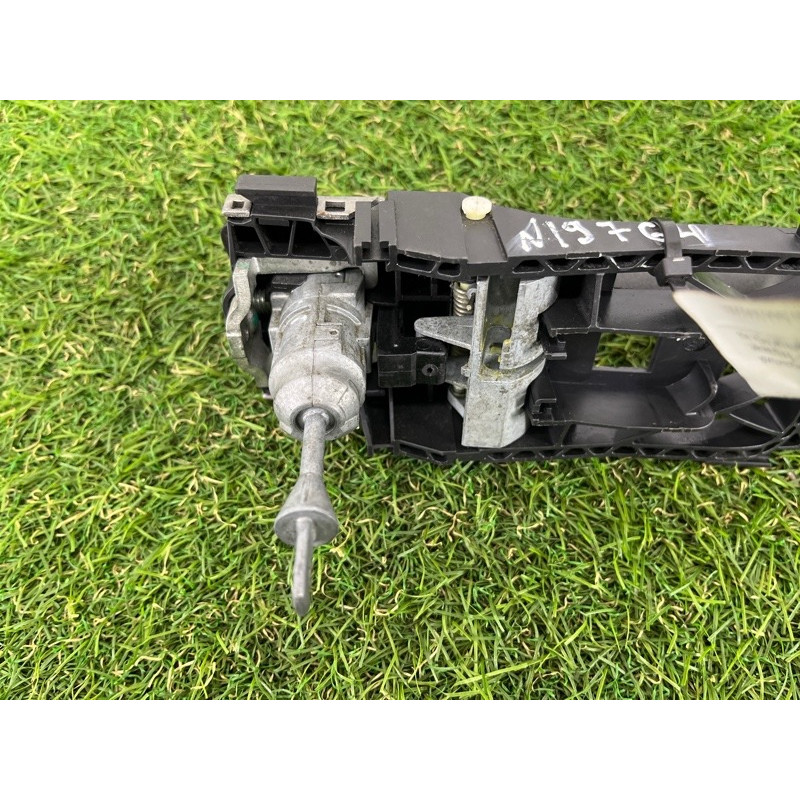 Ручка двери внешняя (кузов и элементы) Volkswagen Passat B7 2013 2.5