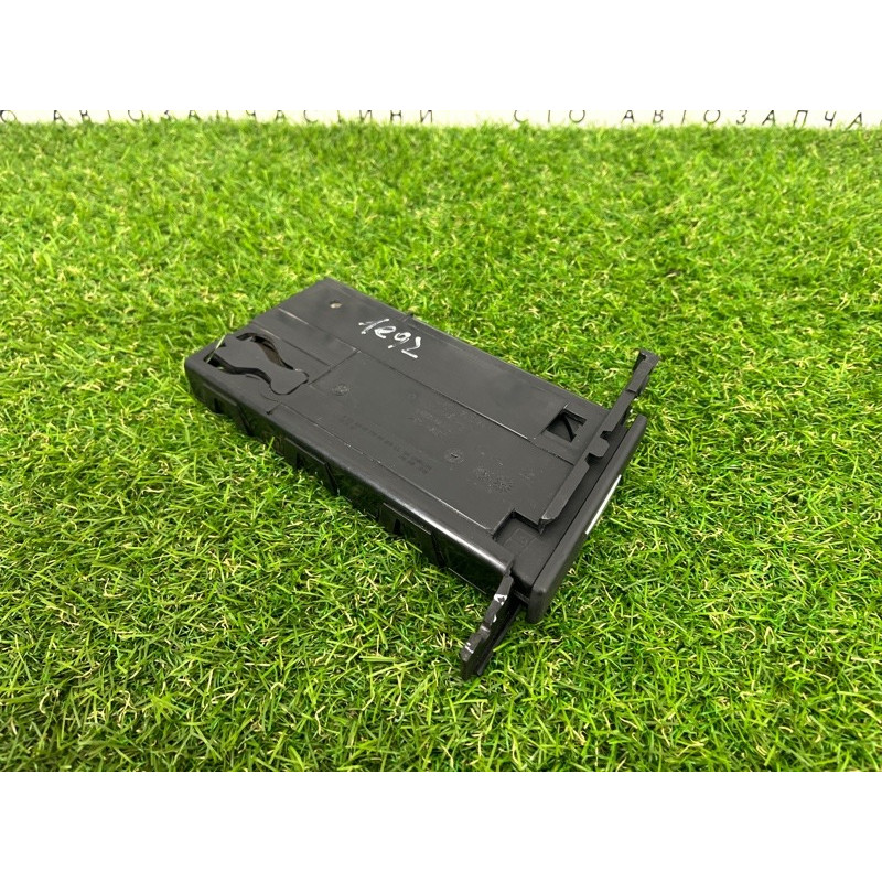 Підстаканник (салон) BMW 3-series E92 2010 3.0 N54 51459173469