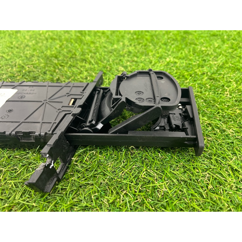 Підстаканник (салон) BMW 3-series E92 2010 3.0 N54 51459173469