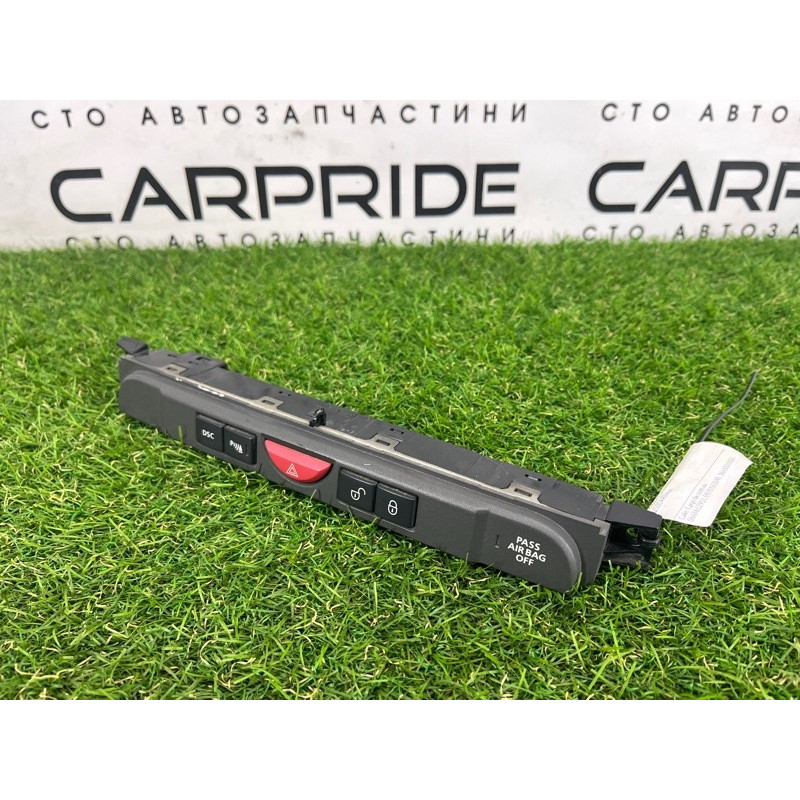 Блок кнопок (электрика / кнопки) Land Rover Discovery 3 2008 yul500440wux