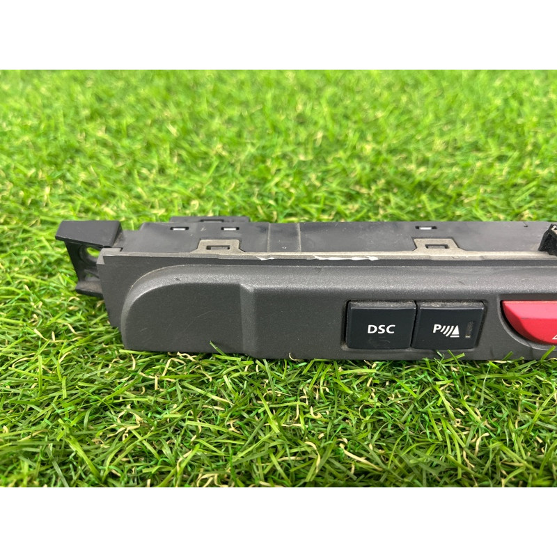 Блок кнопок (электрика / кнопки) Land Rover Discovery 3 2008 yul500440wux