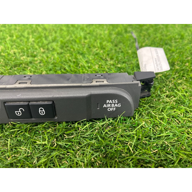 Блок кнопок (электрика / кнопки) Land Rover Discovery 3 2008 yul500440wux