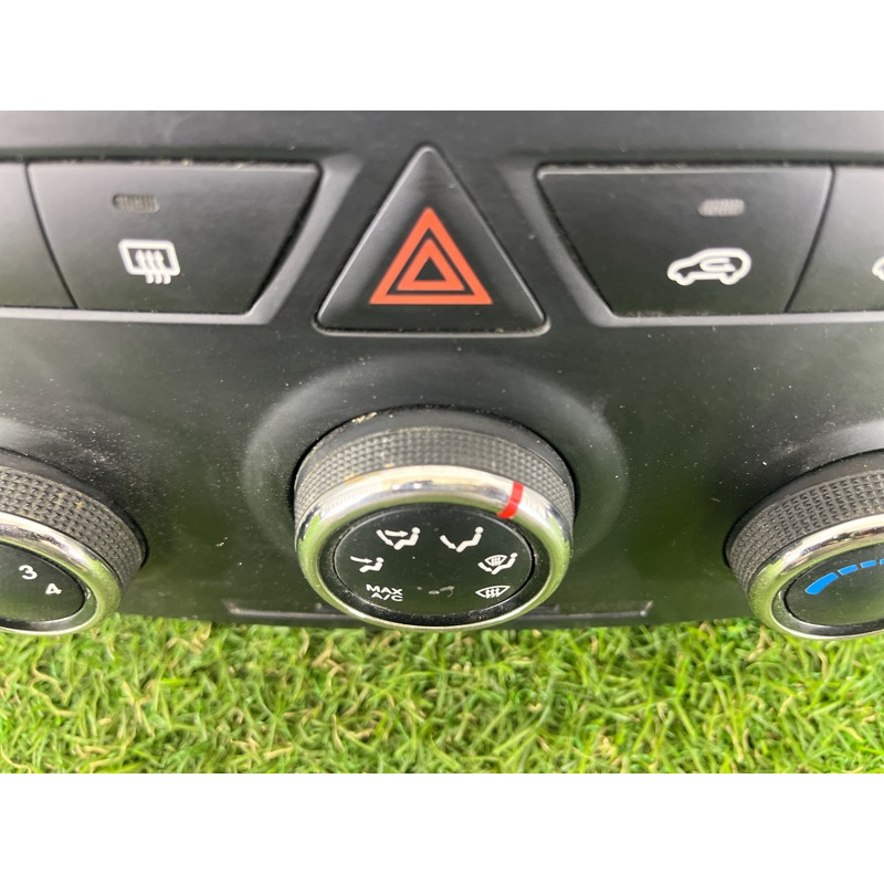 Блок управления климат-контролем (электрика / блок управления) KIA Sorento UM 2013 2.4 972501U251CA