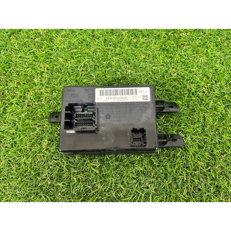 Блок управления климат-контролем (электрика / блок управления) Jeep Cherokee KL 2014 2.4 68103284af