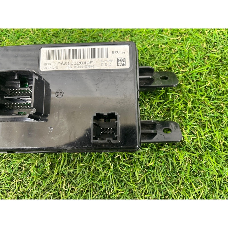 Блок управления климат-контролем (электрика / блок управления) Jeep Cherokee KL 2014 2.4 68103284af