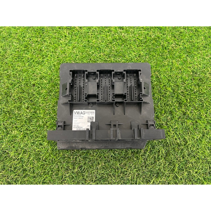 Блок комфорта (электрика / блок управления) Volkswagen Passat B7 2014 1.8 5k0937085ab