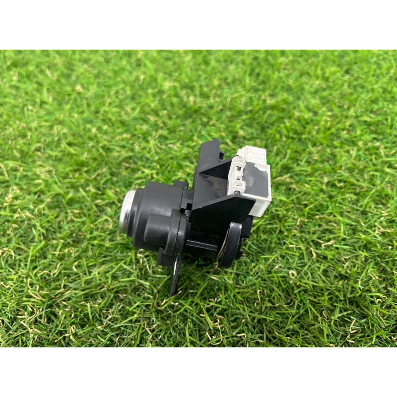 Замок багажника (кузов и элементы) BMW 5-series E60 M54b30 51247201533