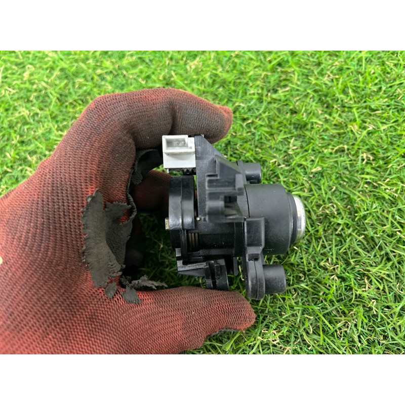 Замок багажника (кузов и элементы) BMW 5-series E60 M54b30 51247201533