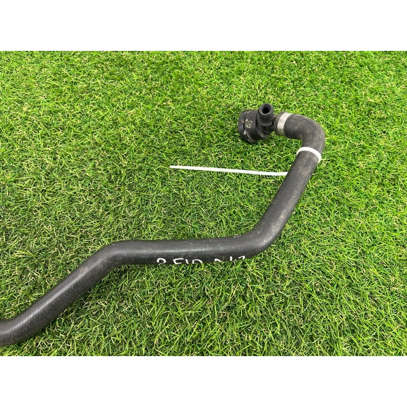 Патрубок (система охлаждения) BMW 5-series F10 2013 N47D20 17128509102