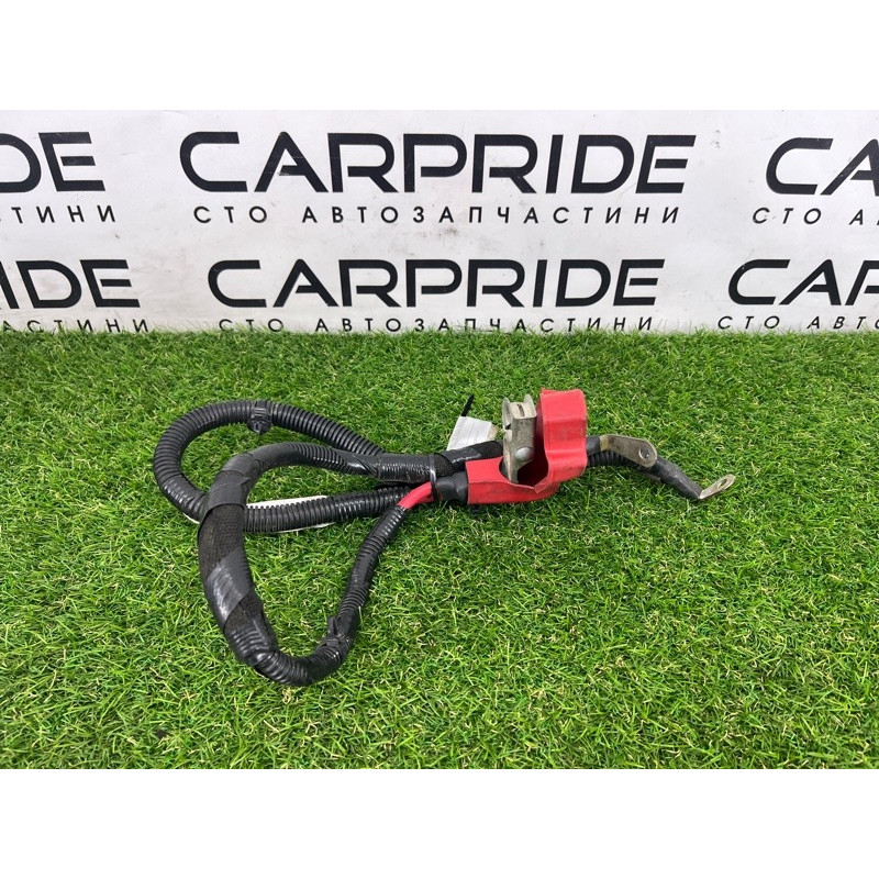 Клемма плюсовая (электрика) GMC Terrain 1 2.4 23345556