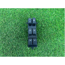 Блок кнопок стеклоподъемников