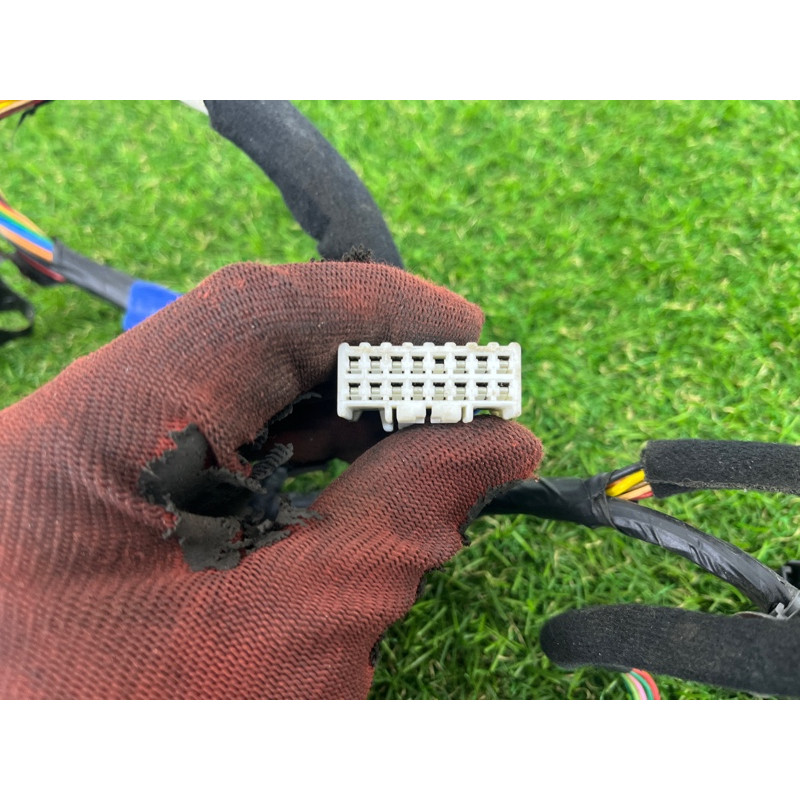 Проводка дверна (електрика) KIA Sorento UM 2013 2.4 916001U540