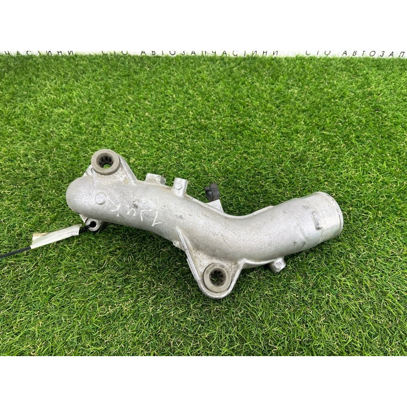 Патрубок (система охлаждения) Nissan Juke F15 2011 1.6 144601KC0A