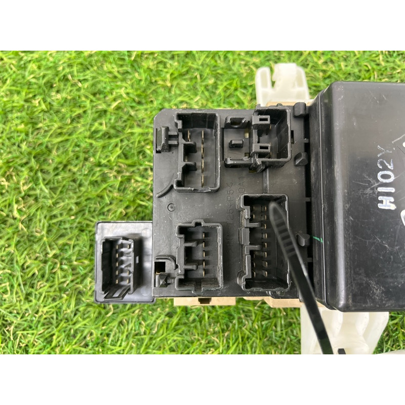 Блок управления центральным замком (электрика / блок управления) Lexus GS S190 2003 8922630030