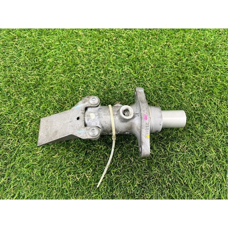 Головний гальмівний циліндр (гальмівна система) Mercedes-Benz GL X164 2012 4.6 A1644300401