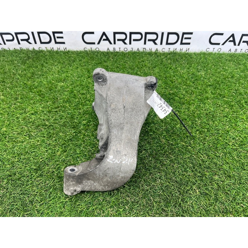 Кронштейн подушки двигателя (кронштейны двигателя) Mercedes-Benz E-class W211 2008 3.5 a2722232304