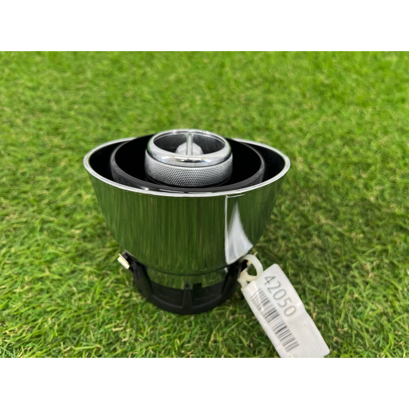 Центральный дефлектор салона (салон) Jaguar XJ X351 aw9319k617ac