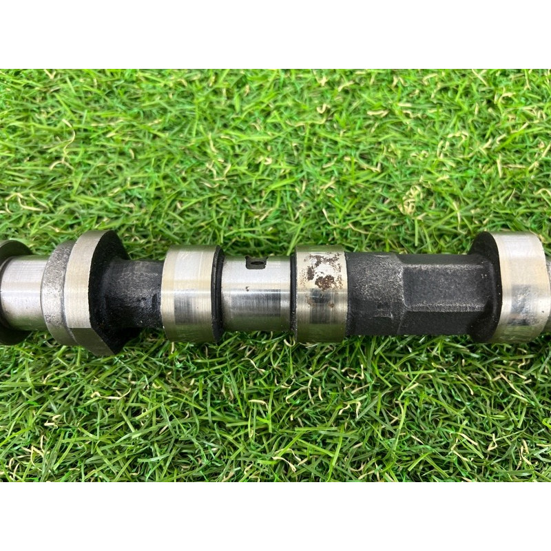 розпредвал (двигун та елементи) BMW 3-series E46 2246501