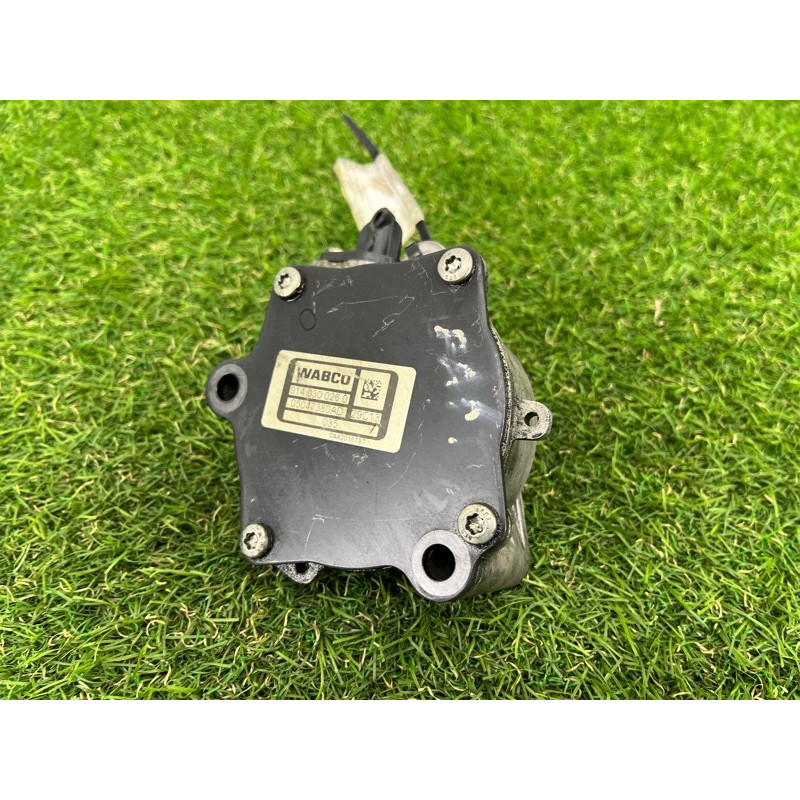 Вакуумный насос (тормозная система) Dodge Dart PF 2014 2.4 05047380ad