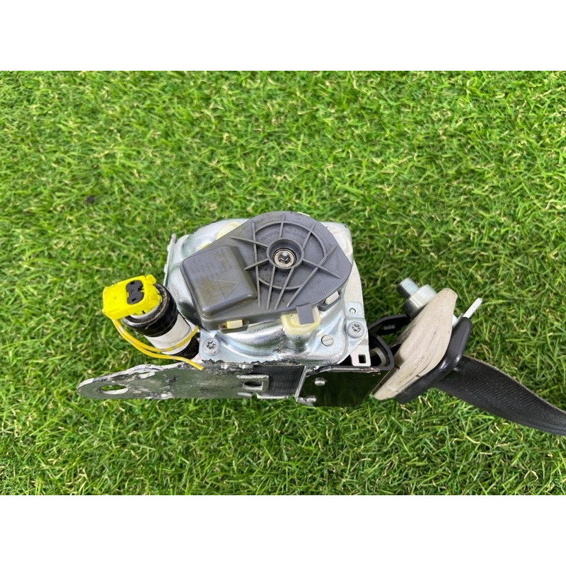 Ремень безопасности (airbag/безопасность) Nissan Juke F15 2011 1.6 868851KM0A