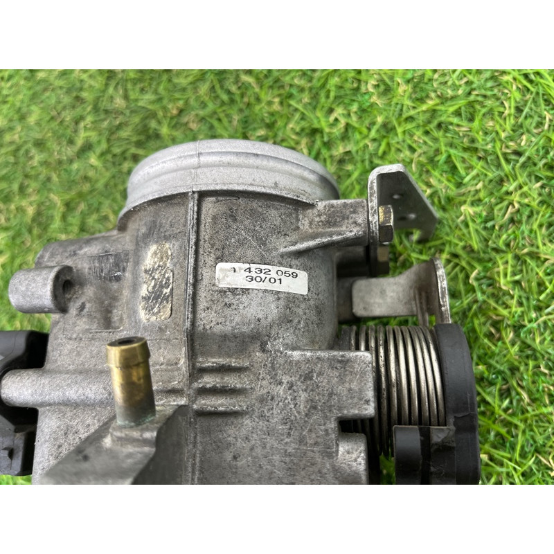 Дроссельная заслонка (электрика двигателя) BMW 3-series E46 13541432059