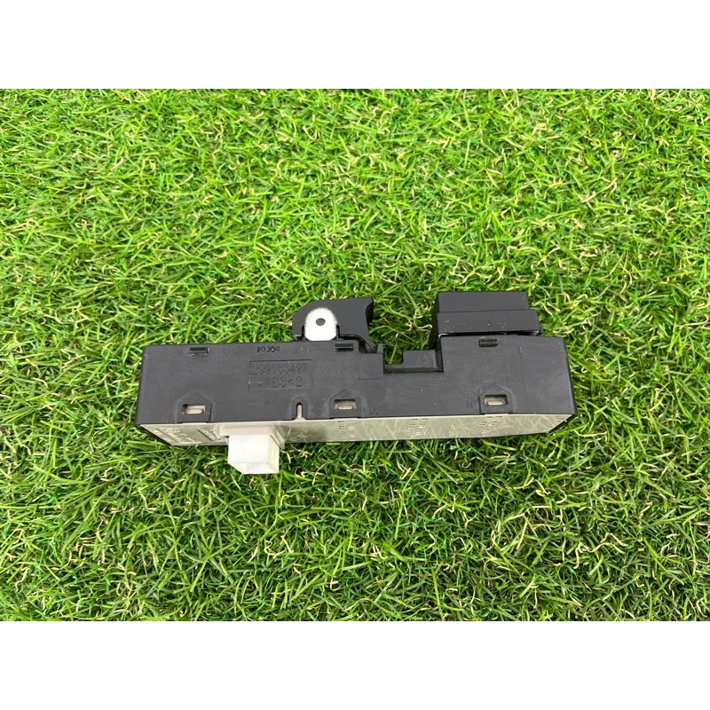 Кнопка стеклоподъемника (электрика / кнопки) Hyundai Ioniq AE 2019 Electro 93580G20004X