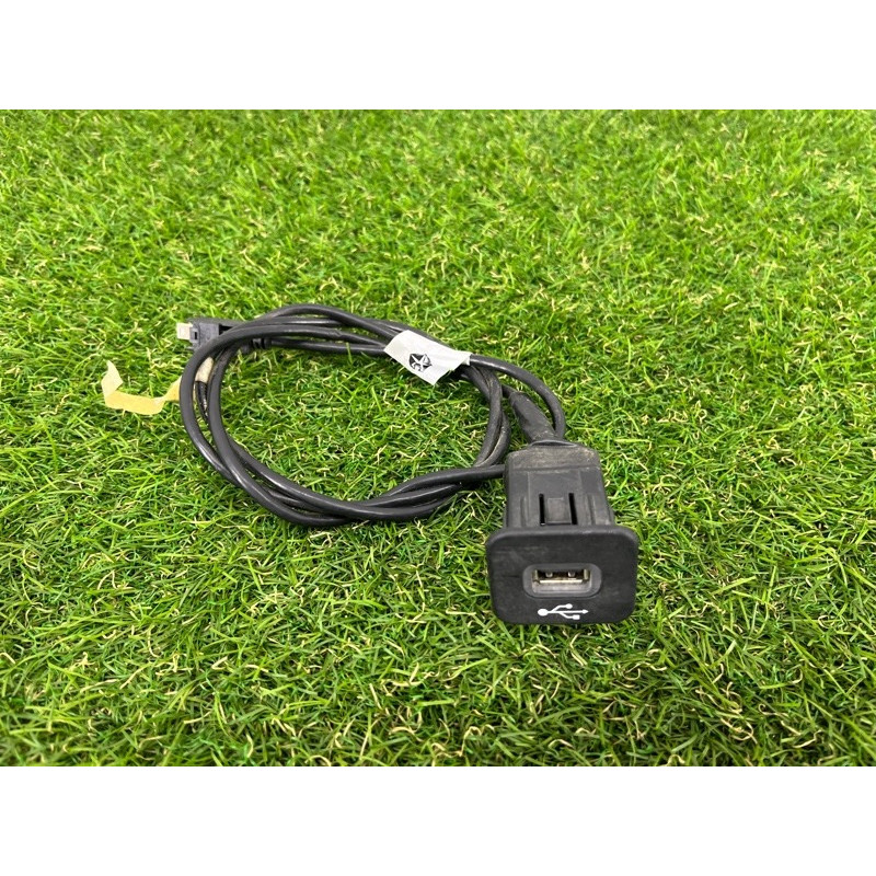Разьем USB (электрика) Jeep Cherokee KL 2014 2.4 68145140ac