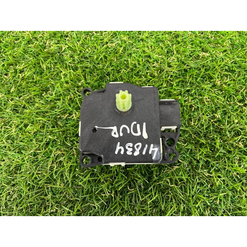 Привод заслонки отопителя (отопление и кондиционирование) Dodge Durango WD 2015 5.7 HEMi 68232703AA