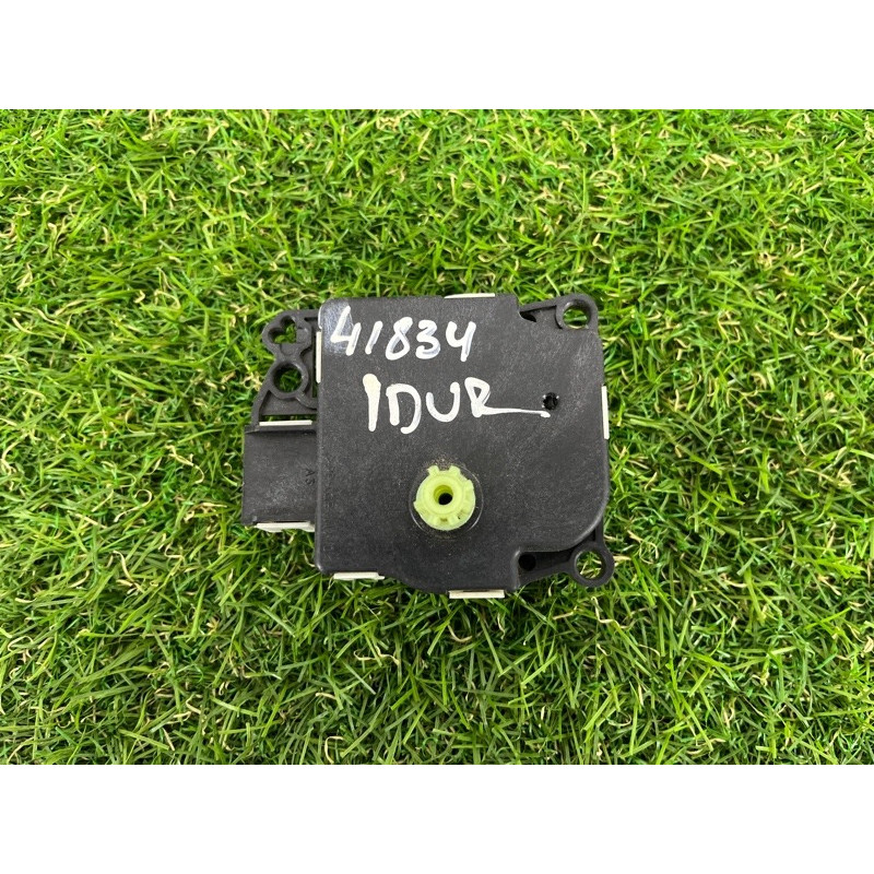 Привод заслонки отопителя (отопление и кондиционирование) Dodge Durango WD 2015 5.7 HEMi 68232703AA