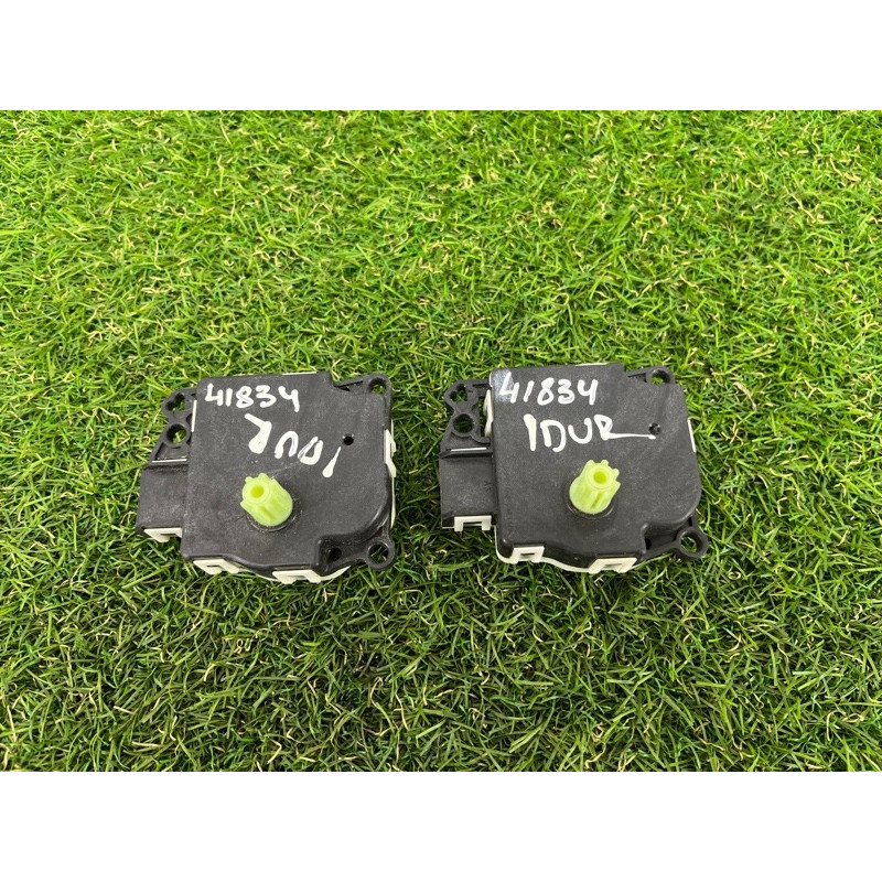 Привод заслонки отопителя (отопление и кондиционирование) Dodge Durango WD 2015 5.7 HEMi 68232703AA