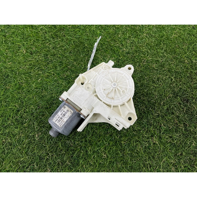 Мотор стеклоподъемника (электрика) Volkswagen Golf 1K 2.5 1k3837401s