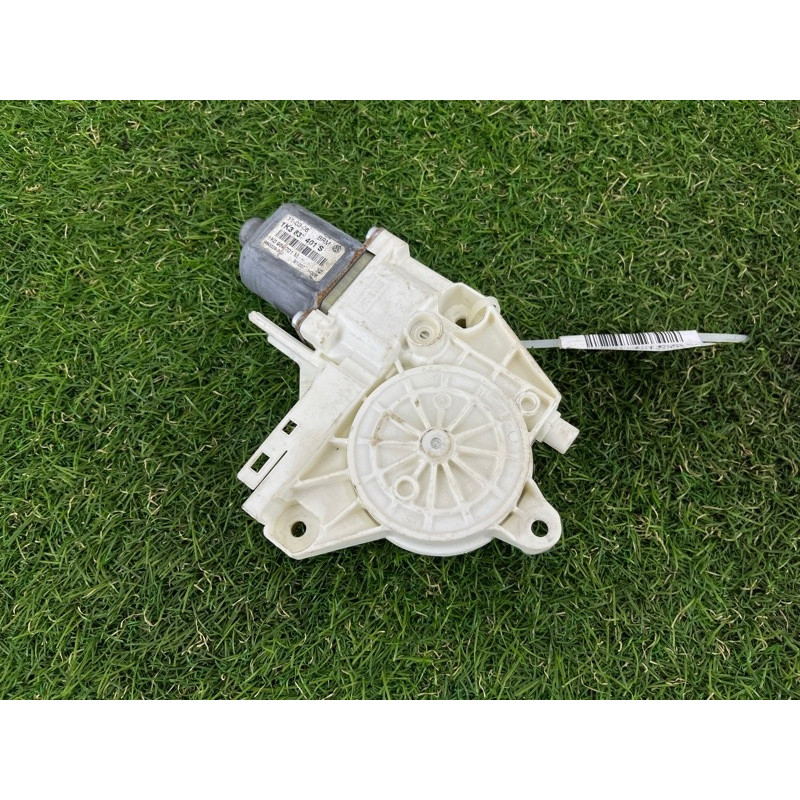Мотор стеклоподъемника (электрика) Volkswagen Golf 1K 2.5 1k3837401s