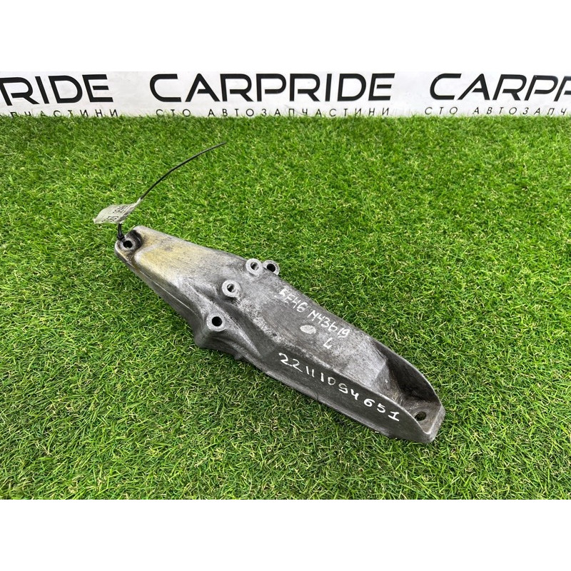 Кронштейн подушки двигателя (кронштейны двигателя) BMW 3-series E46 M43b18 22111094651