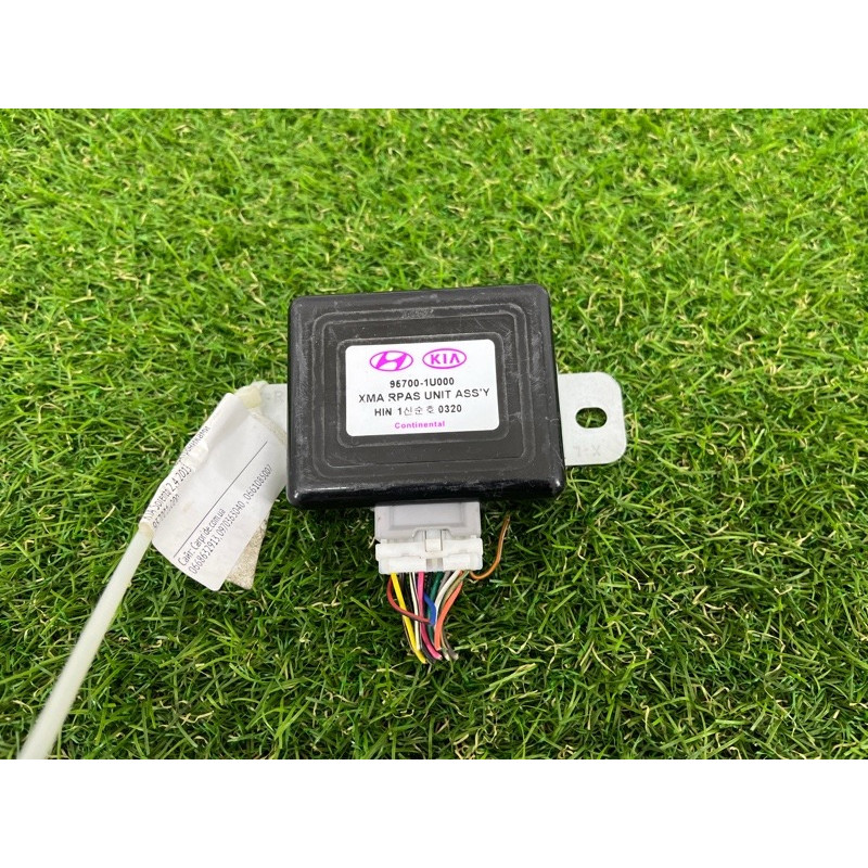 Блок управления парктрониками (электрика / блок управления) KIA Sorento UM 2013 2.4 957001u000