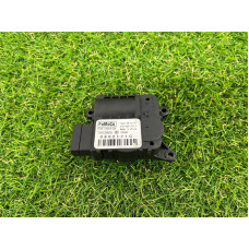 Привод заслонки отопителя