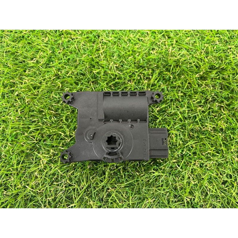 Привод заслонки отопителя (отопление и кондиционирование) FORD Mustang MK6 2017 2.3 fr3b19e616db