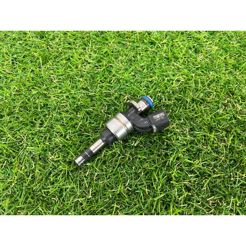 Форсунка топливная (топливная система) GMC Terrain 1 2.4 12633784