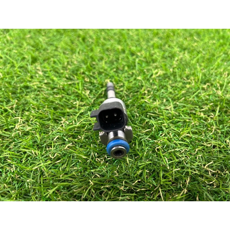 Форсунка топливная (топливная система) GMC Terrain 1 2.4 12633784