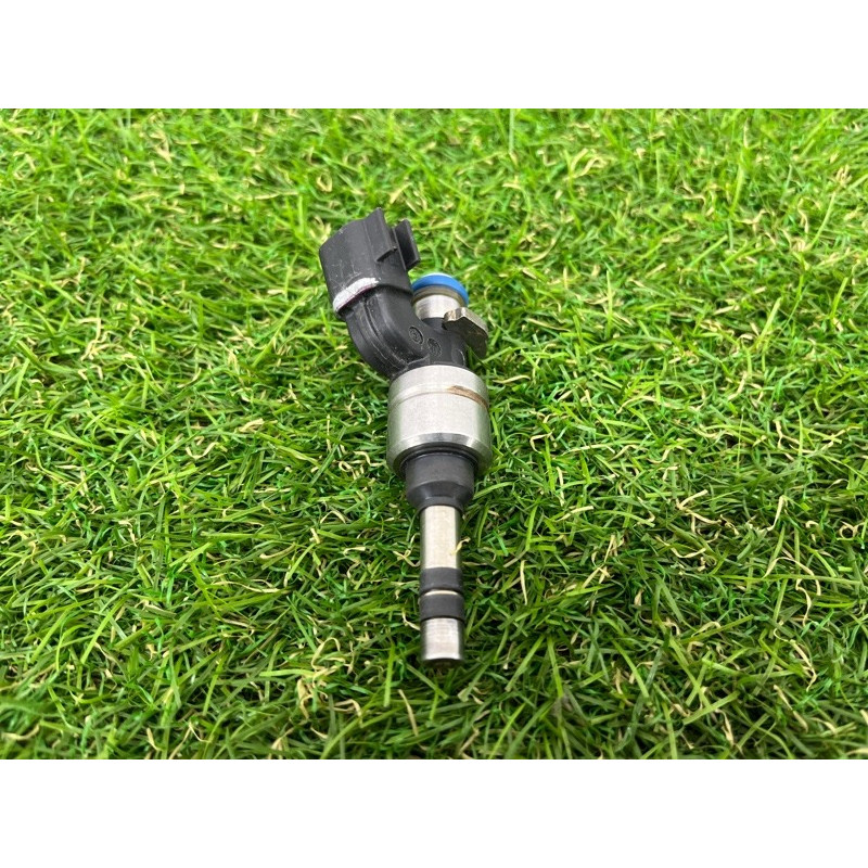 Форсунка топливная (топливная система) GMC Terrain 1 2.4 12633784