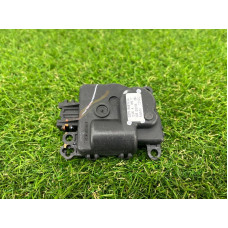 Привод заслонки отопителя