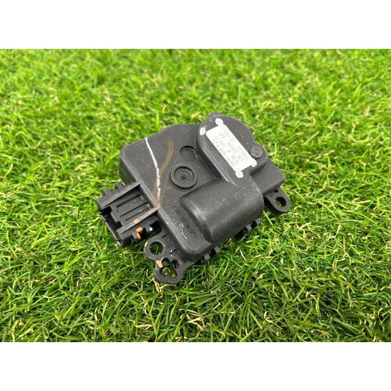 Привод заслонки отопителя (отопление и кондиционирование) Ford Fusion MK5 GS7H19E616CA