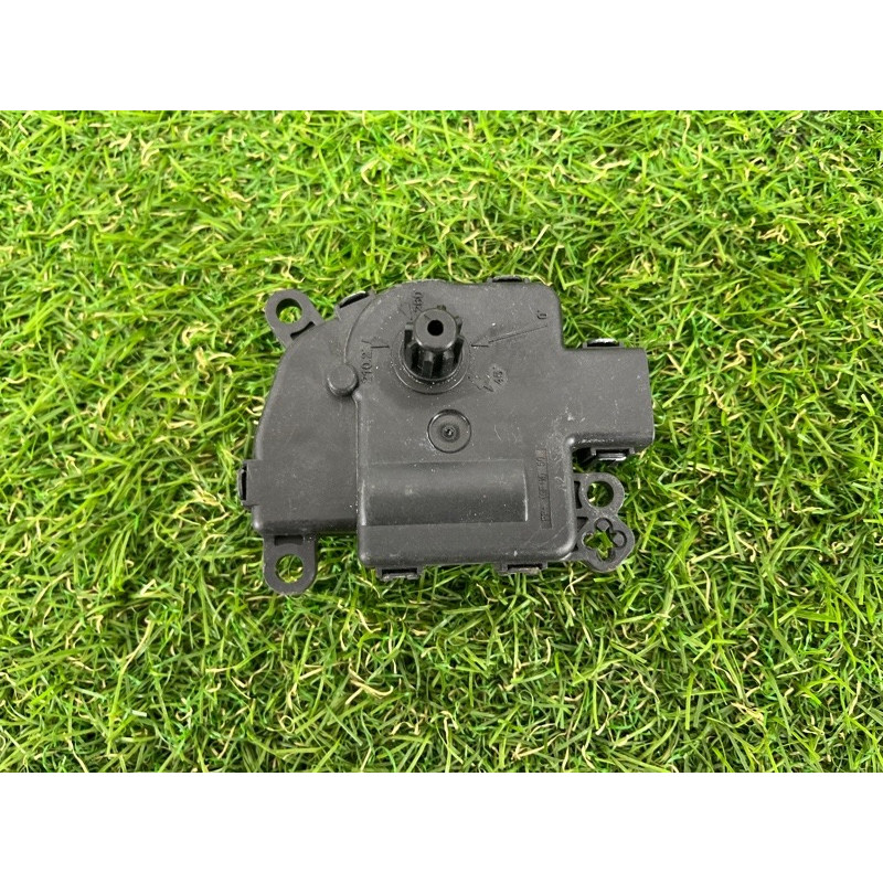 Привод заслонки отопителя (отопление и кондиционирование) Ford Fusion MK5 GS7H19E616CA