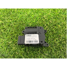 Привод заслонки отопителя