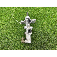 Главный тормозной цилиндр