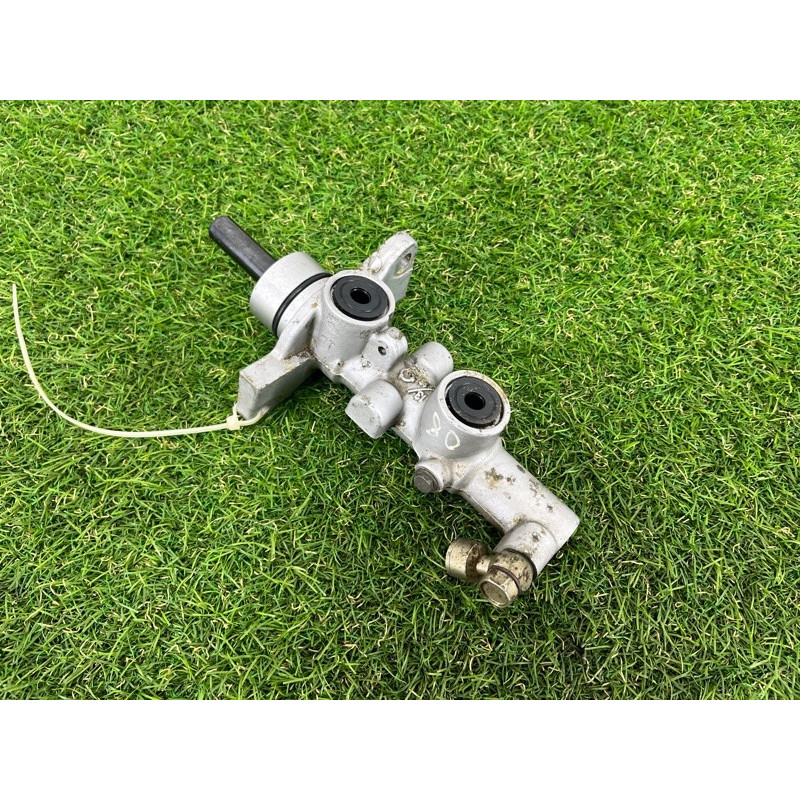 Главный тормозной цилиндр (тормозная система) Mazda 6 GG 2007 2.0 RF7J